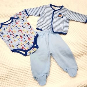 NWOT Babyworks 3 Piece Set size 0-3 mo